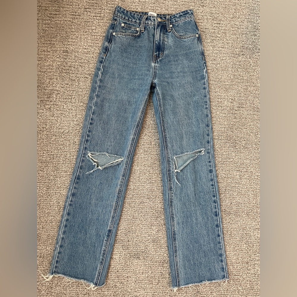 Straight leg ripped jeans